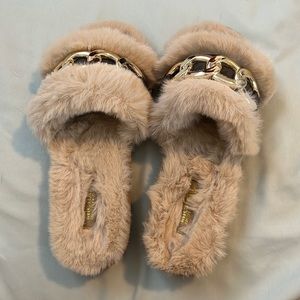 Michael Kors slippers